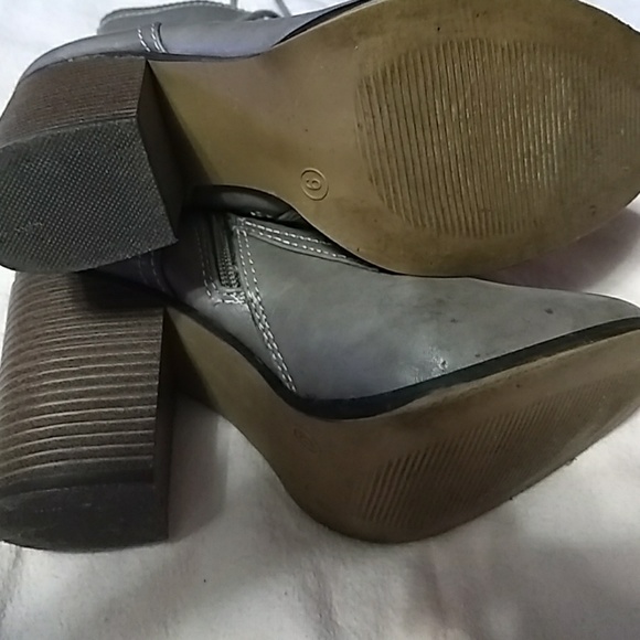 Candies Taupe Ankle Boot Size 9 Front Tie Side Zip - Picture 4 of 5